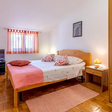 Paleras Apartment